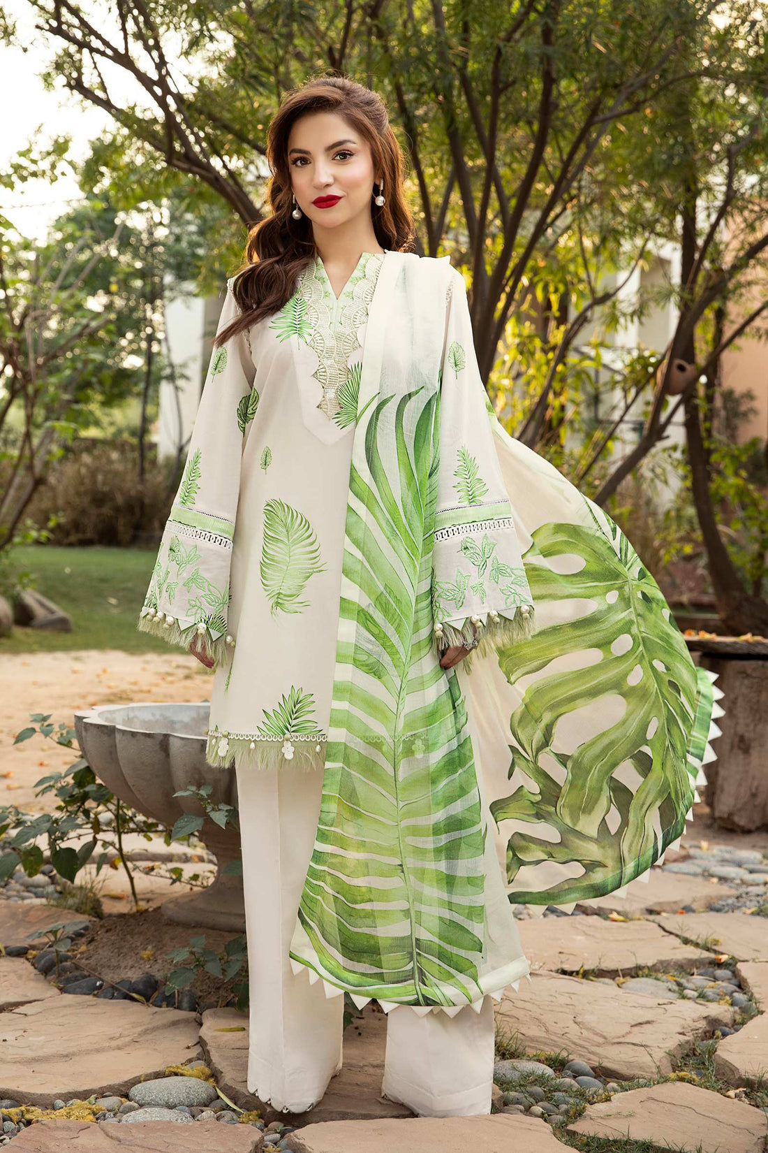Maria B | Eid Basic Lawn | MB-CUS25-906B - by - Libasekhas UK - Registered Vendor of : Maria B - 100% Original Designer Dresss