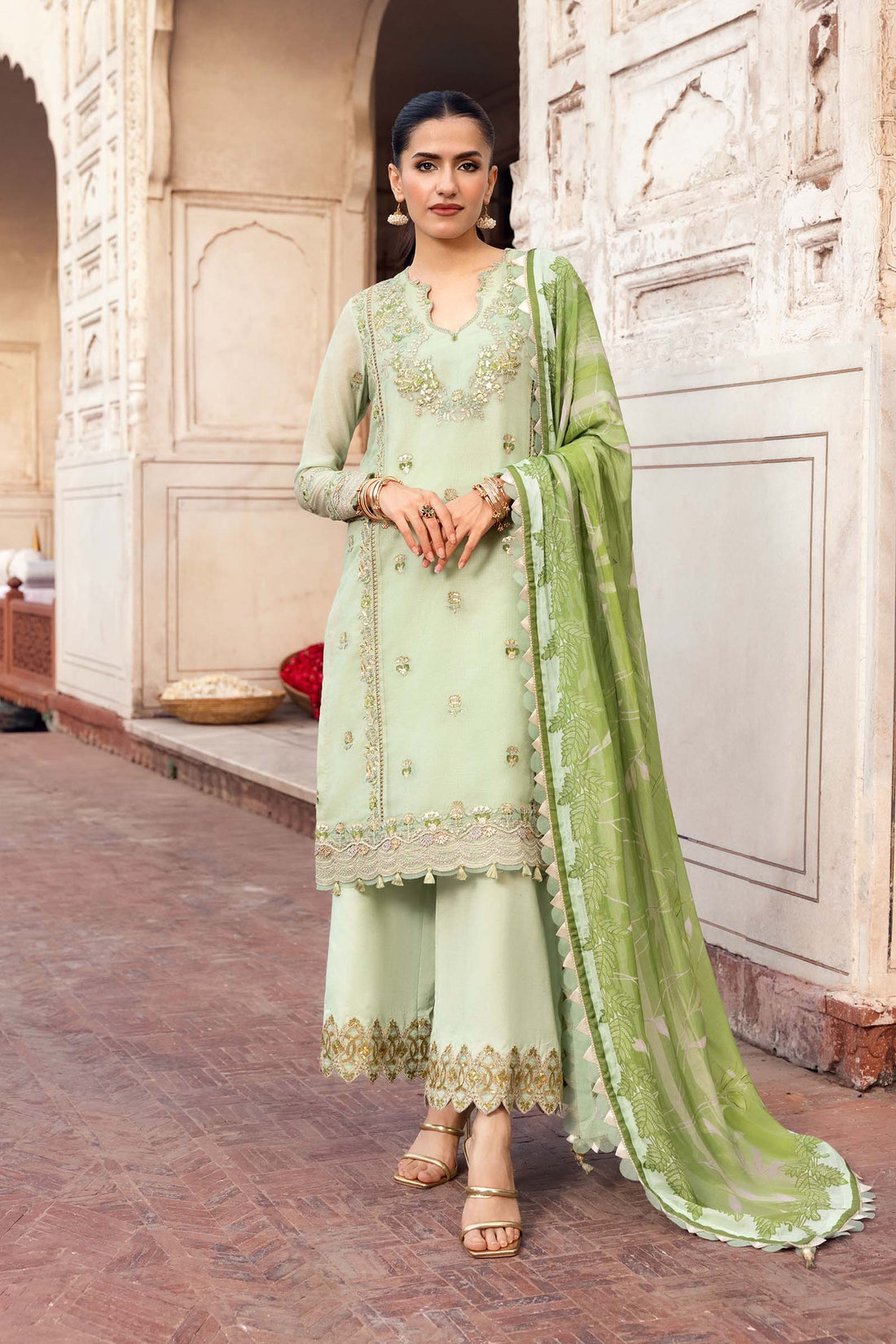 Maria B | Festive 25 | MB-FUS25-801 - by Libasekhas UK - Registered Vendor of : Maria B - 100% Original Designer Dress