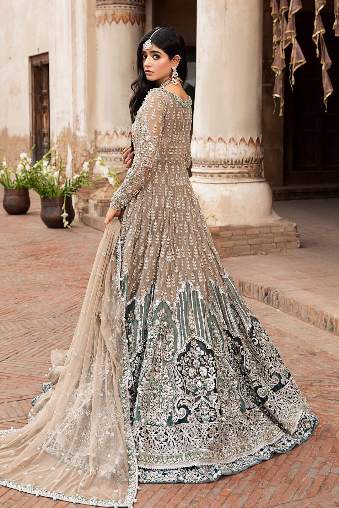 Maria B | Bridal Couture | Mehrinoz - by - Libasekhas UK - Registered Vendor of : Maria B - 100% Original Designer Dresss