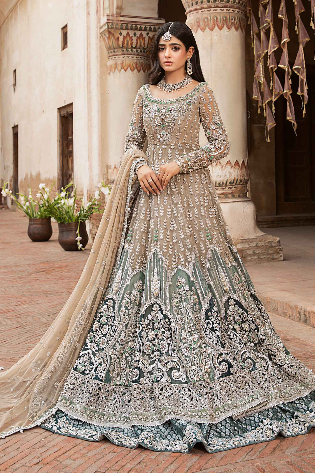 Maria B | Bridal Couture | Mehrinoz - by - Libasekhas UK - Registered Vendor of : Maria B - 100% Original Designer Dresss