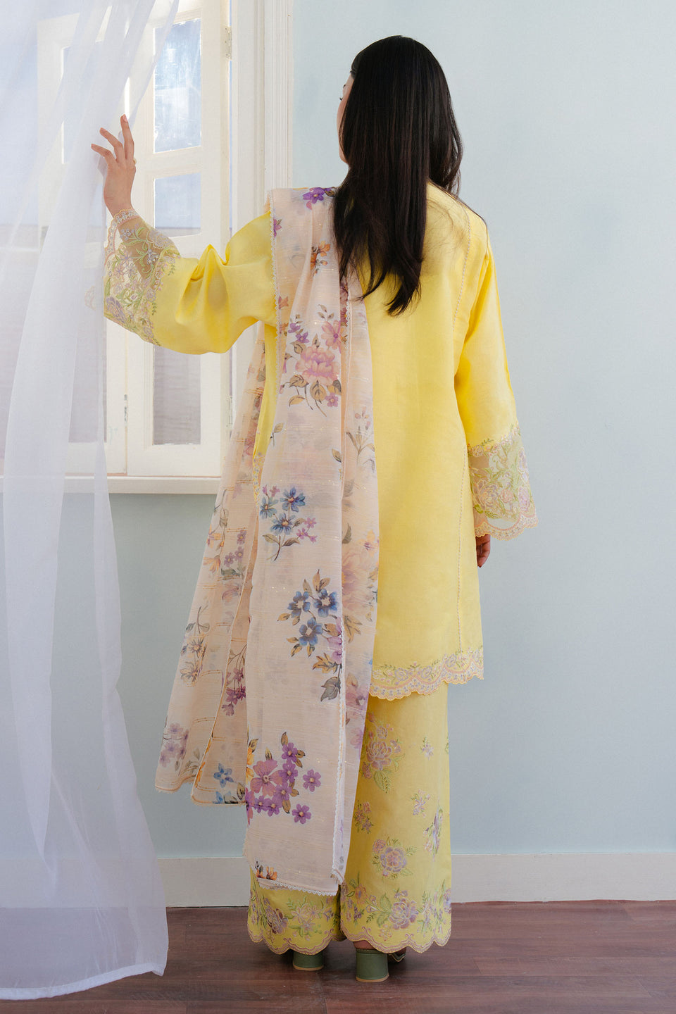 Zara Shahjahan | Coco Lawn 25 | MEADOW-8A - by - Libasekhas UK - Registered Vendor of : Zara Shahjahan - 100% Original Designer Dresss