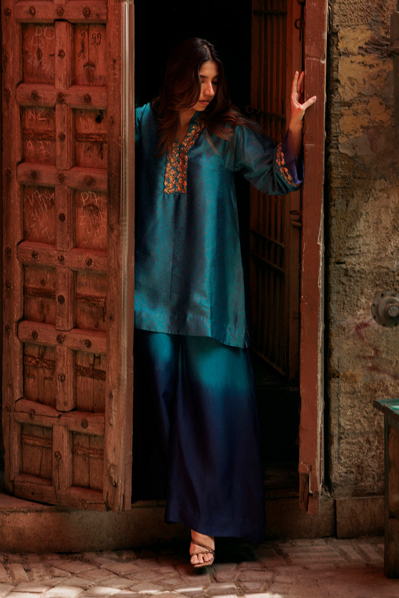 The Pink Tree Company | Yaadish Bakhair | Aab-e-Neel - by Libasekhas UK - Registered Vendor of : The Pink Tree Company - 100% Original Designer Dress