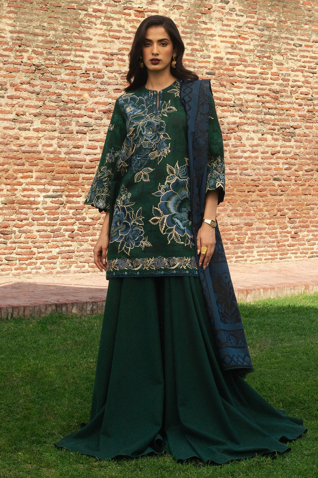 Zara Shahjahan | Winter 24 |  MINA-D7 - by - Libasekhas UK - Registered Vendor of : Zara Sahjahan - 100% Original Designer Dresss