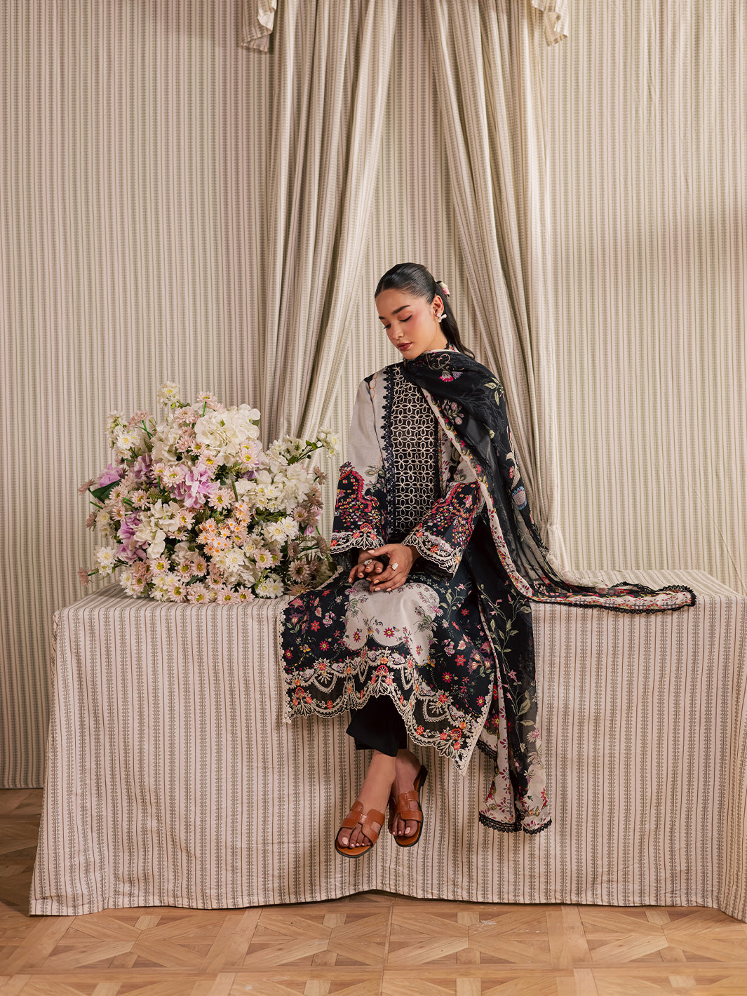Mahnur | Jahaan Lawn 26 | MJ-01 - by Libasekhas UK - Registered Vendor of : Mahnur - 100% Original Designer Dress