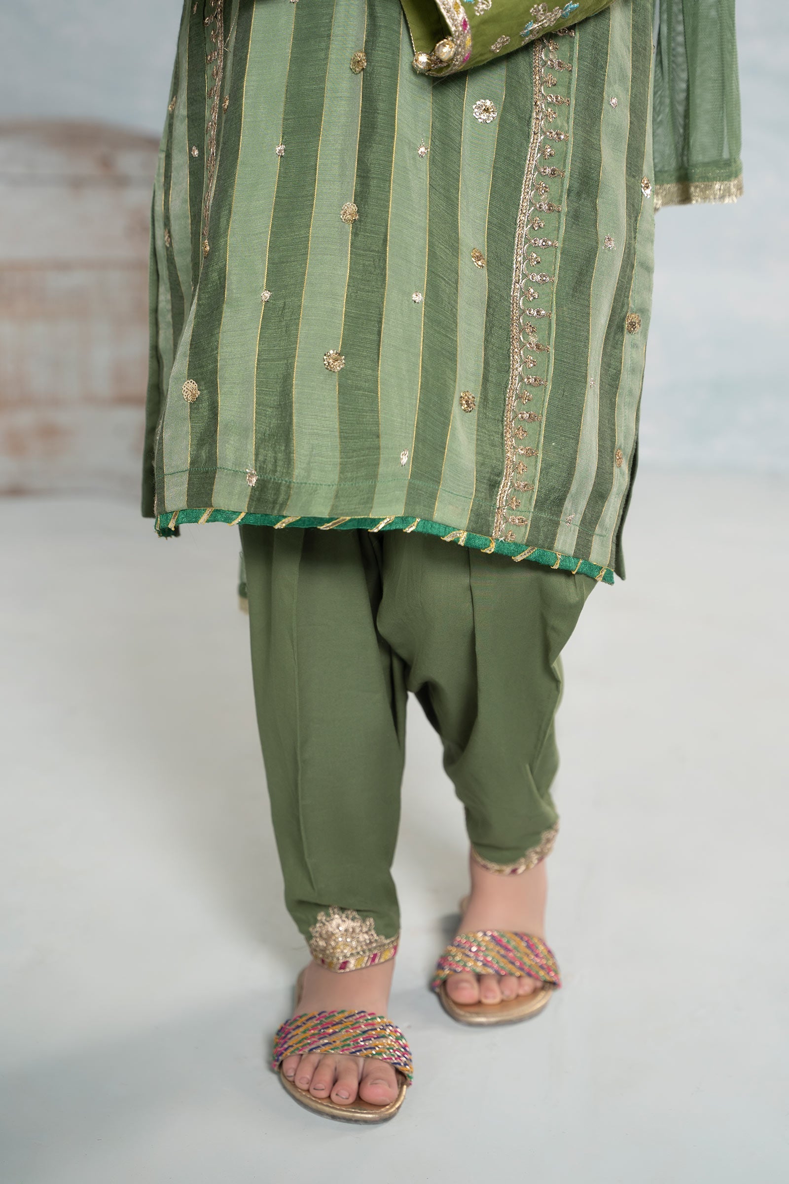 Maria B | 3 Piece Embroidered Yarn Dyed Suit | MKD-EF24-03 - by - Libasekhas UK - Registered Vendor of : Maria B - 100% Original Designer Dresss