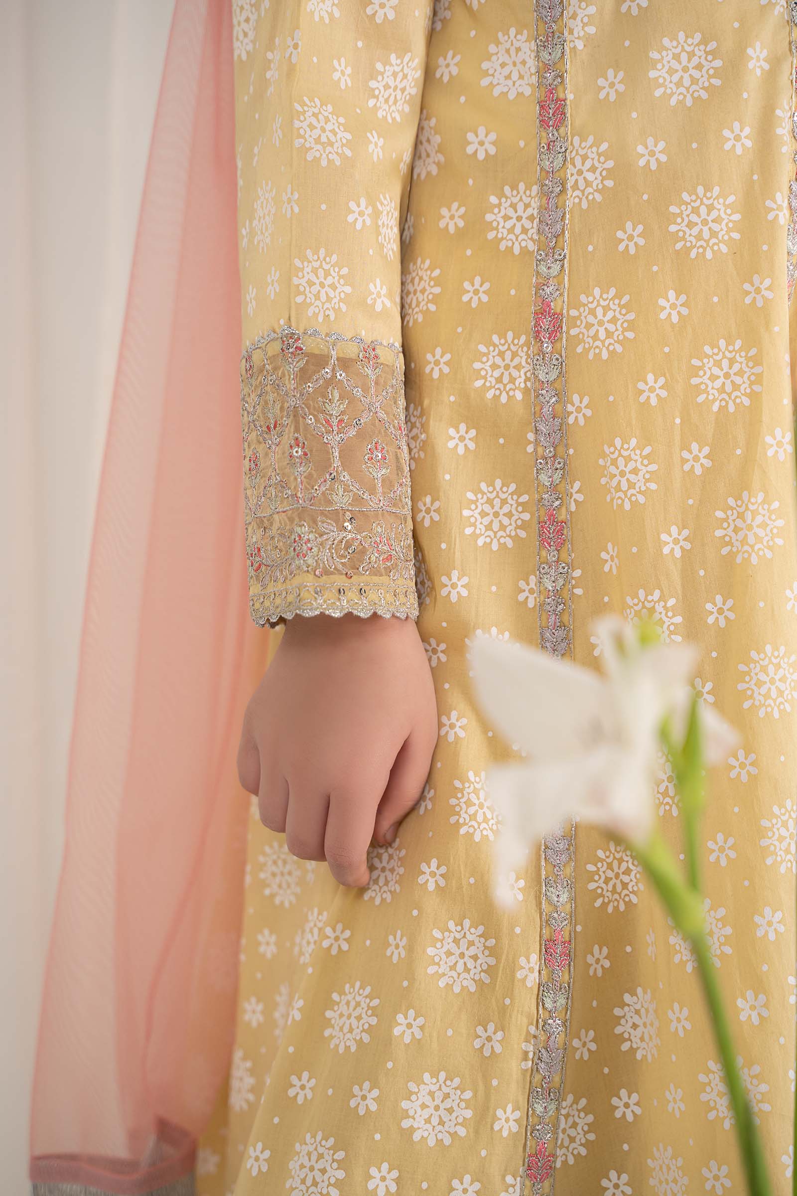 Maria B | 3 Piece Embroidered Lawn Suit | MKD-EF25-09 - by - Libasekhas UK - Registered Vendor of : Maria B - 100% Original Designer Dresss