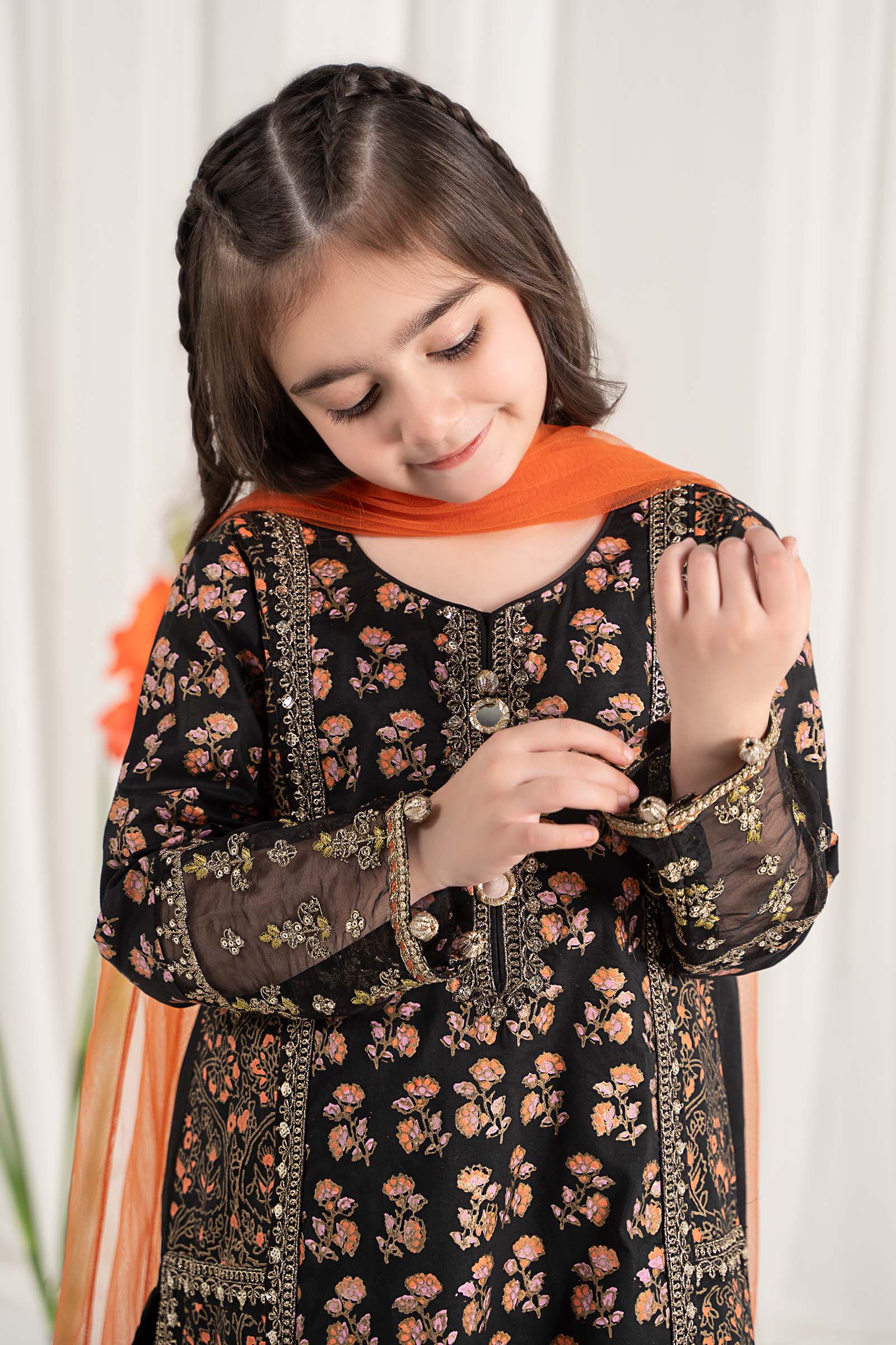 Maria B | 3 Piece Embroidered Lawn Suit | MKD-EF25-23 - by - Libasekhas UK - Registered Vendor of : Maria B - 100% Original Designer Dresss