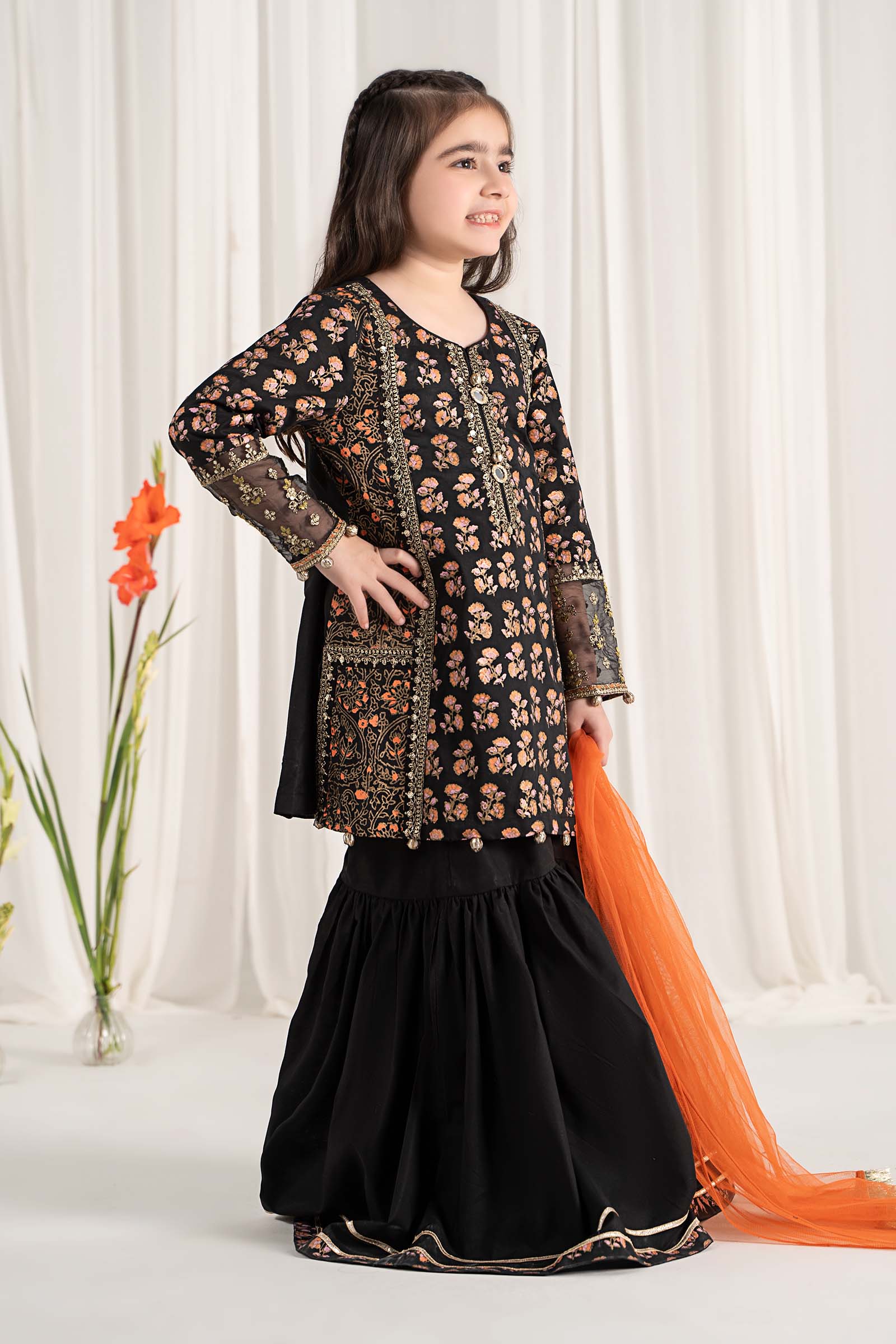 Maria B | 3 Piece Embroidered Lawn Suit | MKD-EF25-23 - by - Libasekhas UK - Registered Vendor of : Maria B - 100% Original Designer Dresss