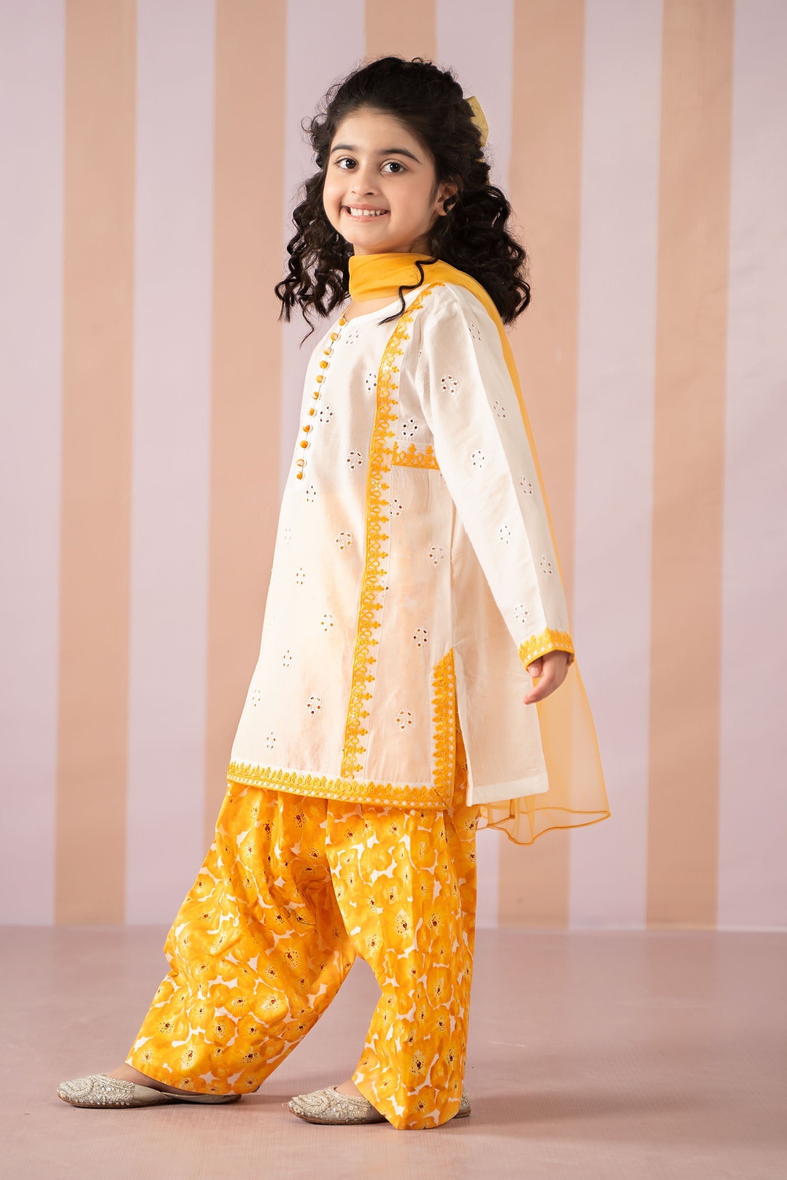 Maria B | 3 Piece Embroidered Lawn Suit | MKD-EF25-66 - by - Libasekhas UK - Registered Vendor of : Maria B - 100% Original Designer Dresss