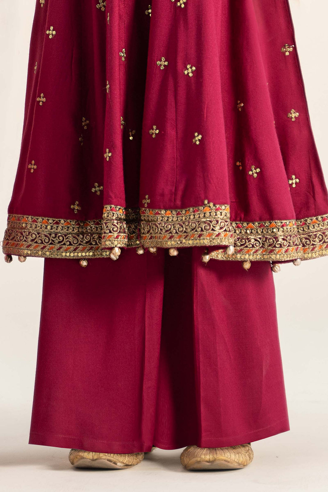 Maria B | 3 Piece Embroidered Linen Suit | MKD-W24-18 - by - Libasekhas UK - Registered Vendor of : Maria B - 100% Original Designer Dresss