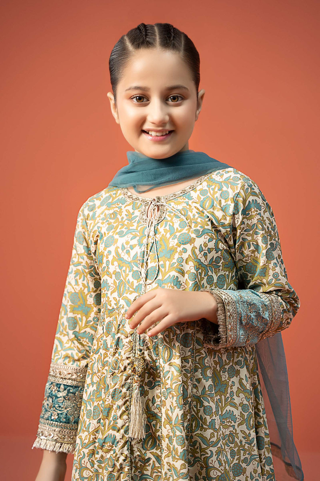 Maria B | 3 Piece Printed Linen Suit | MKD-W24-25 - by - Libasekhas UK - Registered Vendor of : Maria B - 100% Original Designer Dresss
