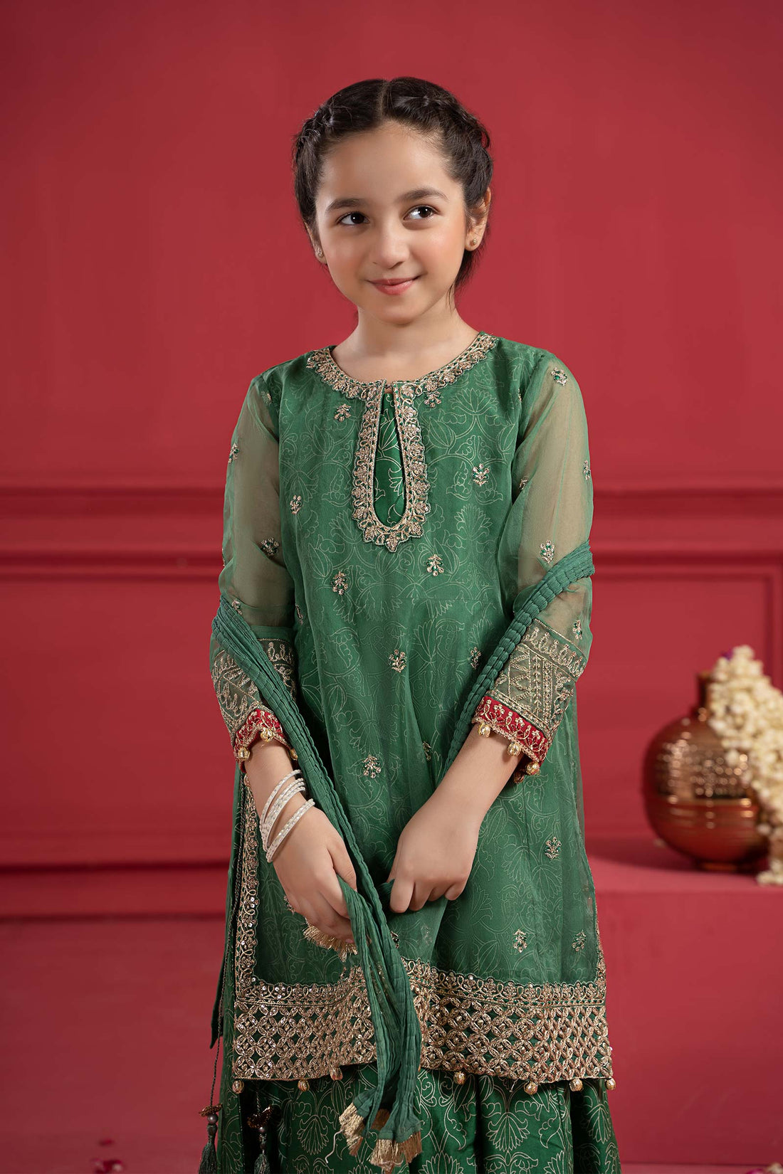 Maria B | Suit Green MKS-W23-21 - by - Libasekhas UK - Registered Vendor of : Maria B - 100% Original Designer Dresss