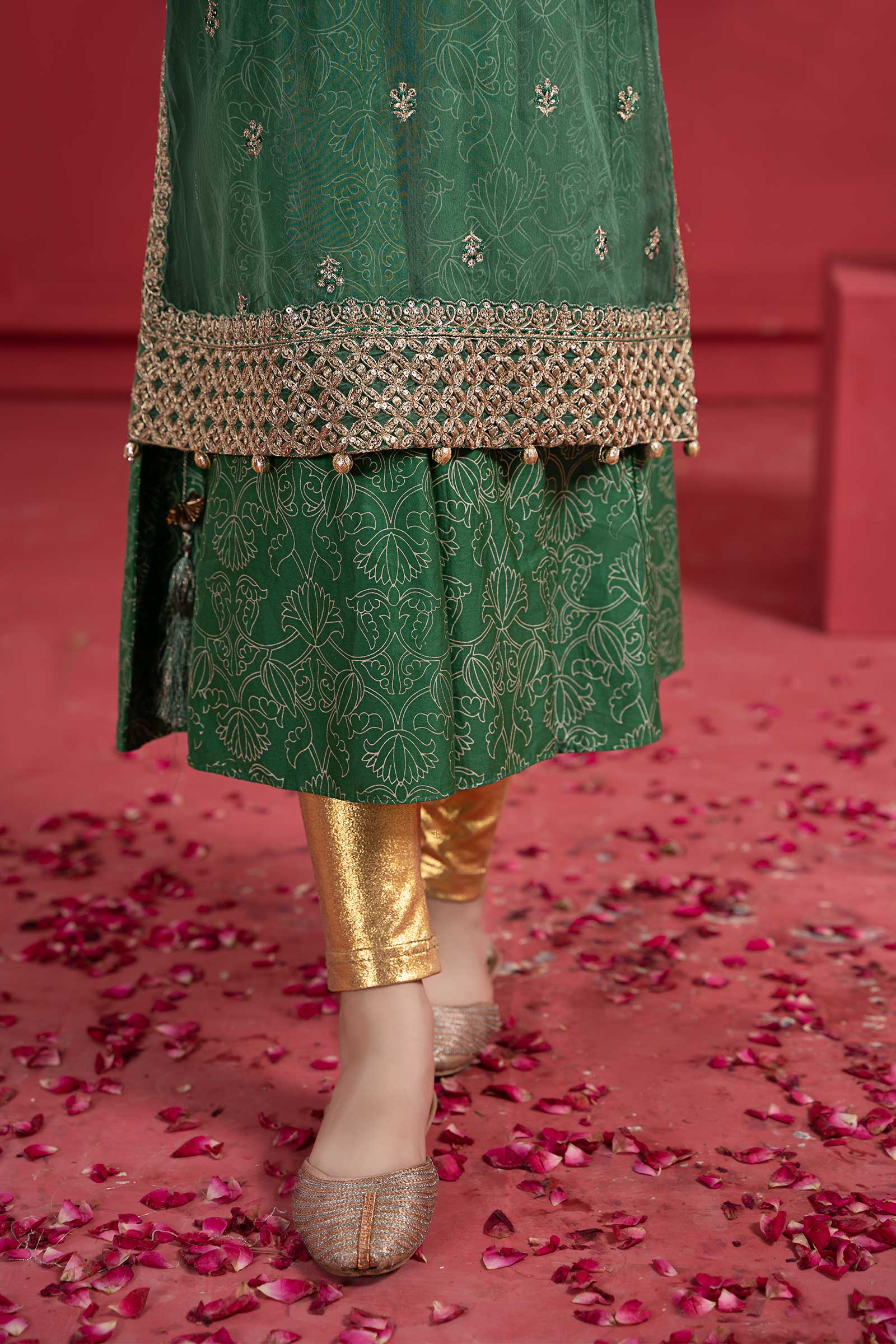 Maria B | Suit Green MKS-W23-21 - by - Libasekhas UK - Registered Vendor of : Maria B - 100% Original Designer Dresss