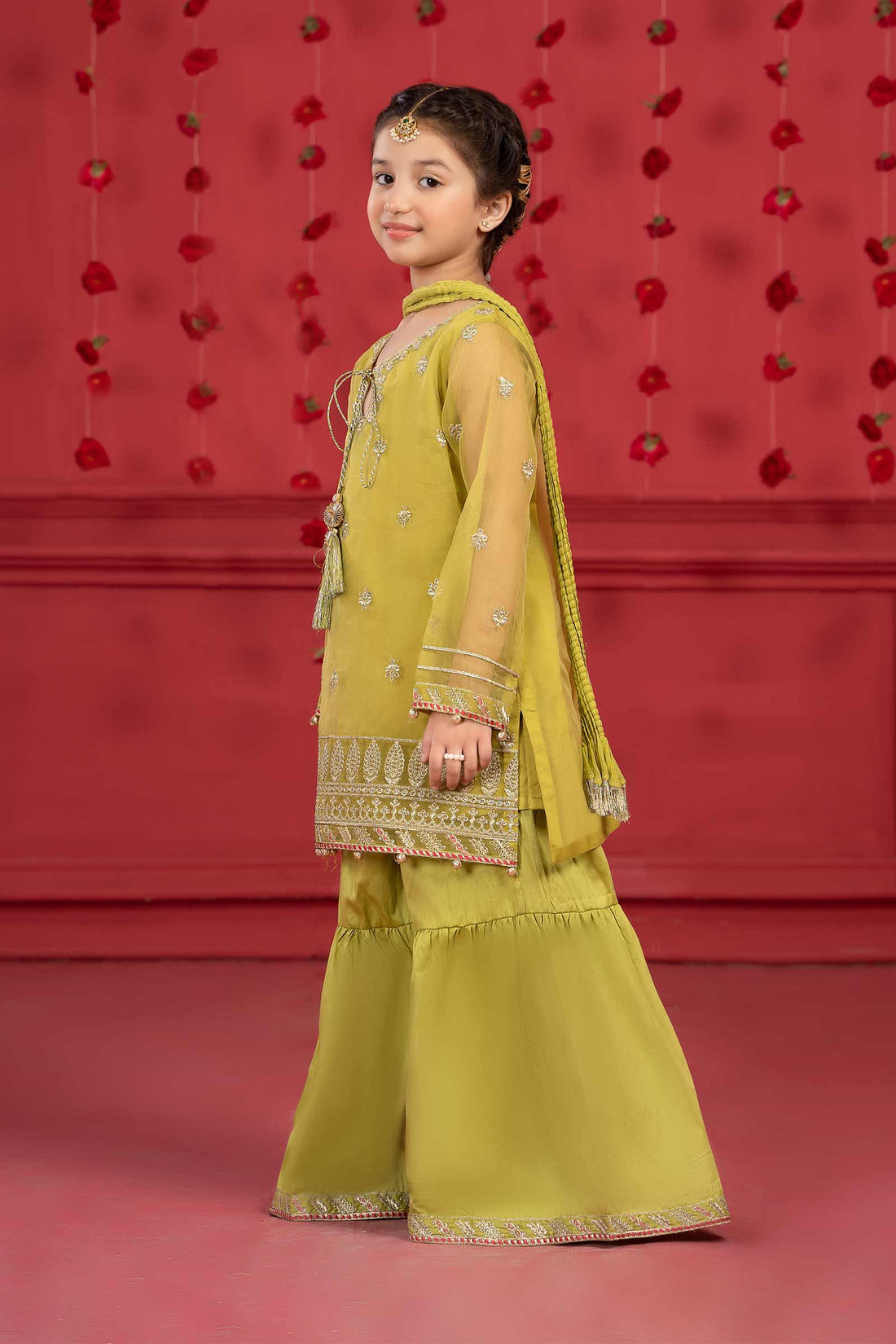 Maria B | Suit Green MKS-W23-27 - by - Libasekhas UK - Registered Vendor of : Maria B - 100% Original Designer Dresss