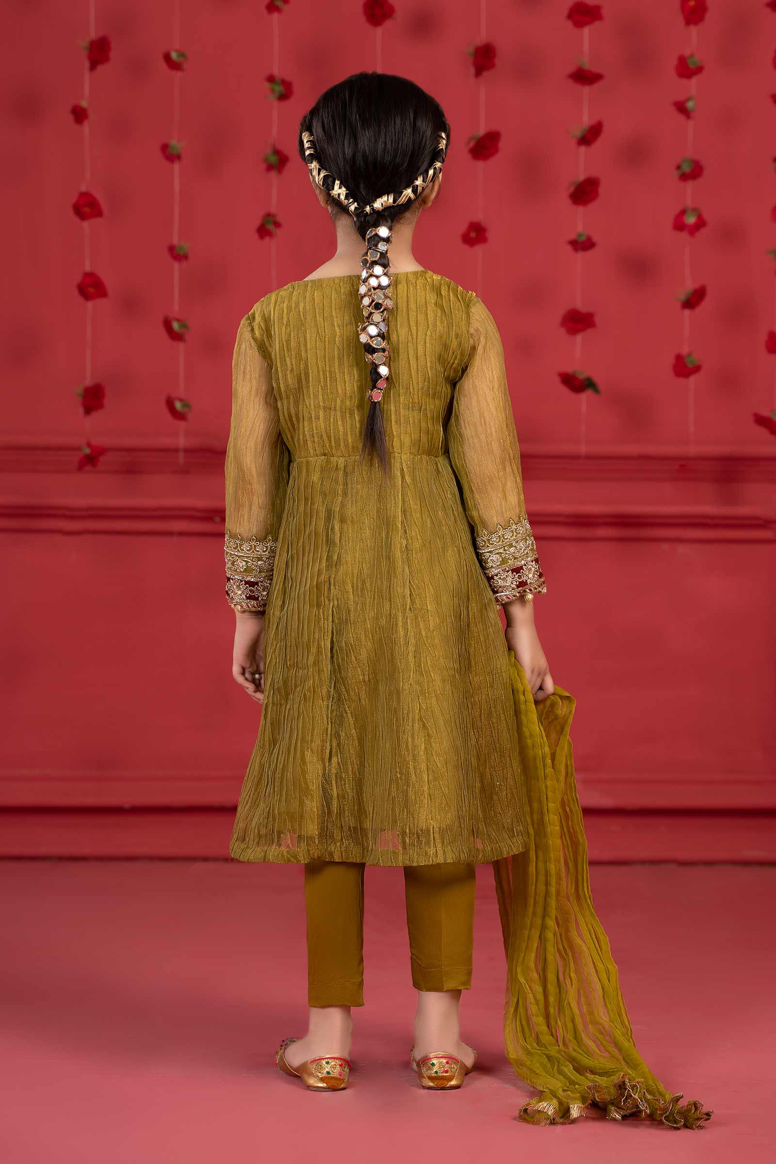 Maria B | Suit Green MKS-W23-33 - by - Libasekhas UK - Registered Vendor of : Maria B - 100% Original Designer Dresss