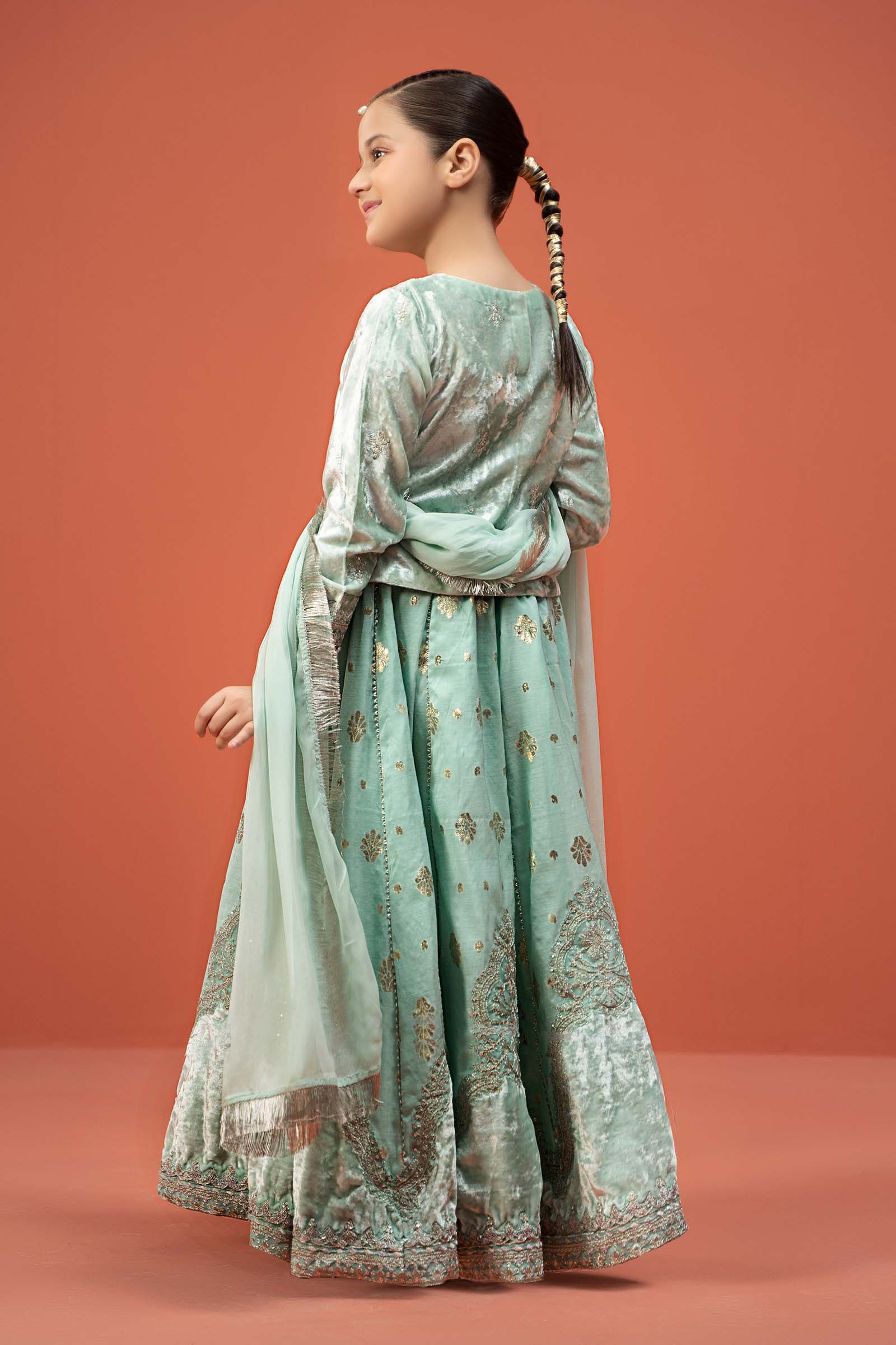 Maria B | 3 Piece Embroidered Velvet Suit | MKS-W24-14 Maria B | 3 Piece Embroidered Velvet Suit | MKS-W24-14