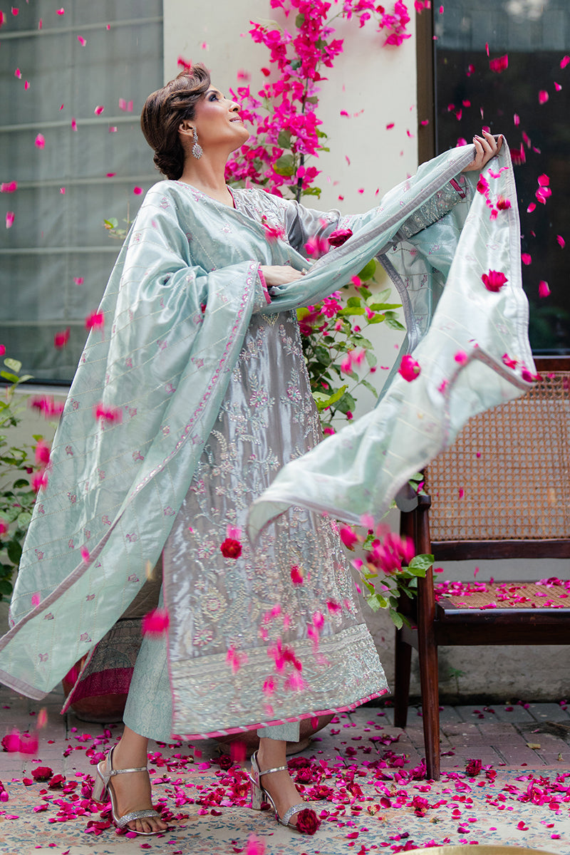 Mushq | Sunehri Resham Edit | RESHAM - by - Libasekhas UK - Registered Vendor of : Mushq - 100% Original Designer Dresss