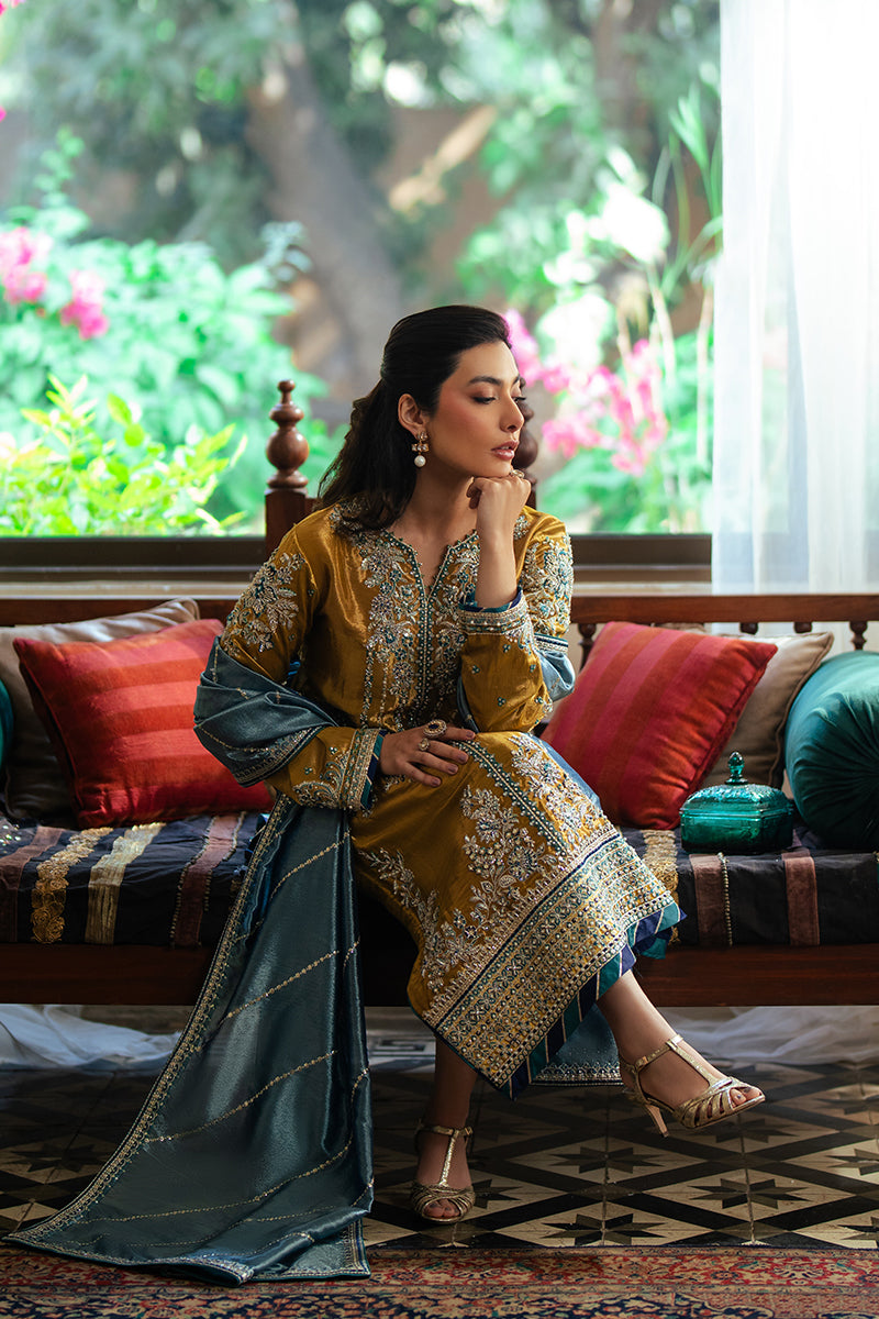 Mushq | Sunehri Resham Edit | ZOYA - by - Libasekhas UK - Registered Vendor of : Mushq - 100% Original Designer Dresss