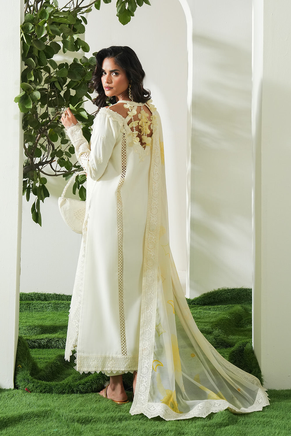 Maryum N Maria | Soiree Lawn | Lime - by - Libasekhas UK - Registered Vendor of : Maryum N Maria - 100% Original Designer Dresss
