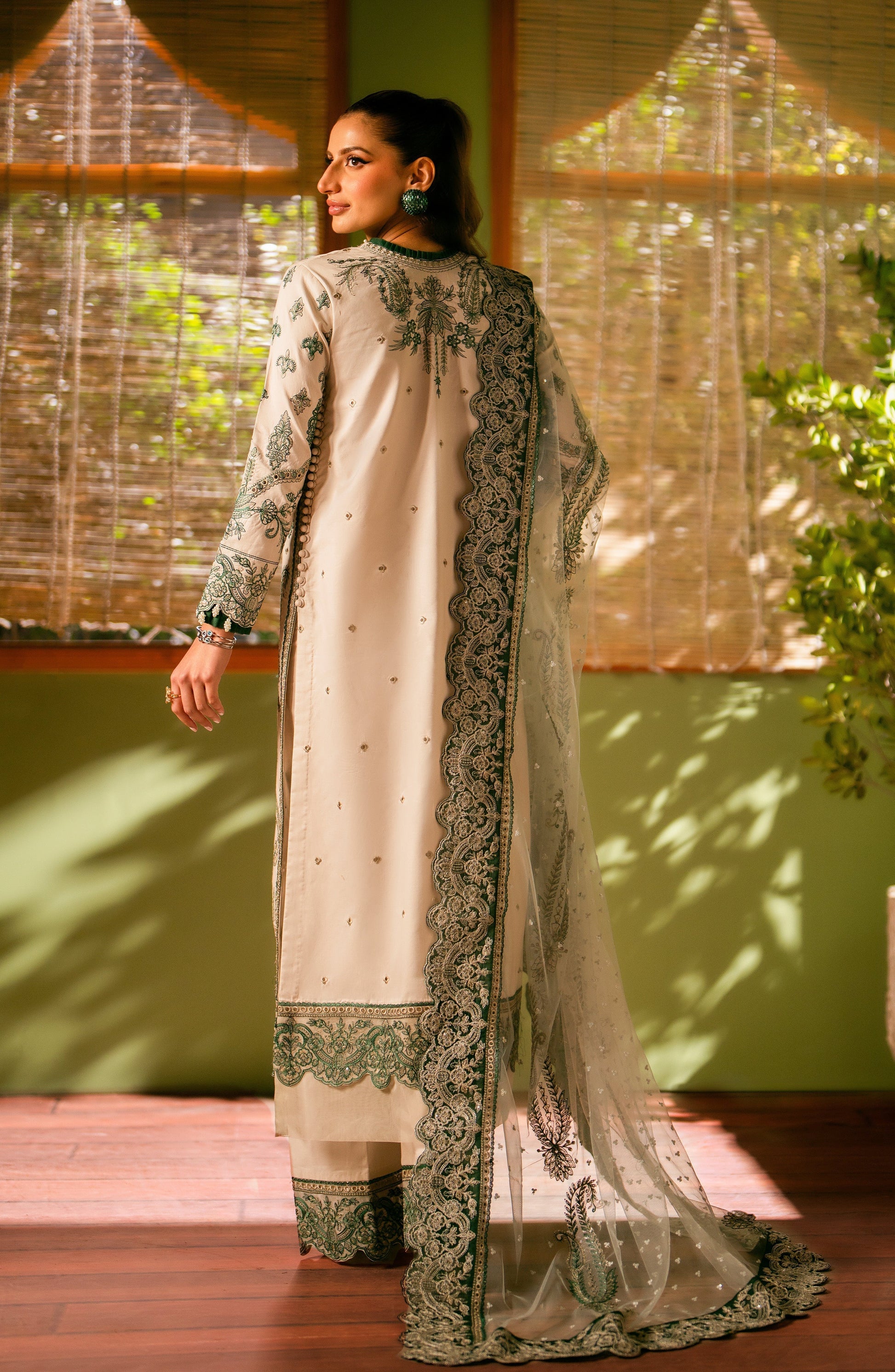Maryum N Maria | Luxury Lawn 24 | Nubia - by - Libasekhas UK - Registered Vendor of : Maryum N Maria - 100% Original Designer Dresss