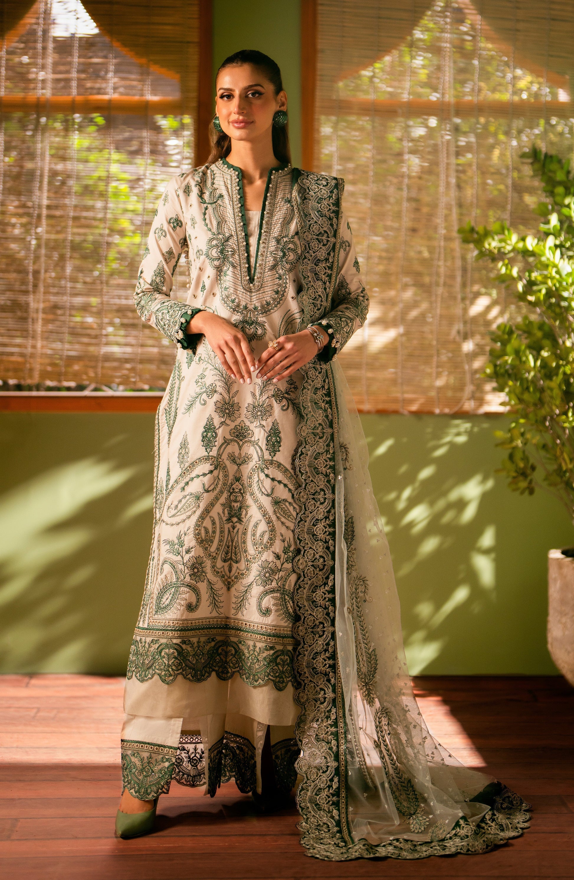 Maryum N Maria | Luxury Lawn 24 | Nubia - by - Libasekhas UK - Registered Vendor of : Maryum N Maria - 100% Original Designer Dresss
