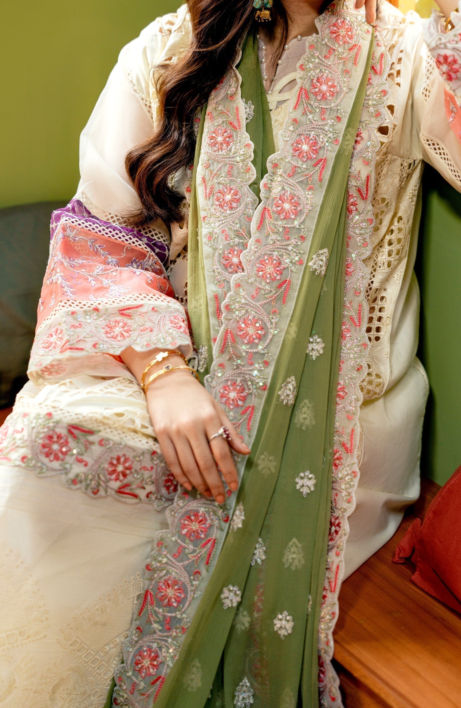 Maryum N Maria | Luxury Lawn 24 | Dina - by - Libasekhas UK - Registered Vendor of : Maryum N Maria - 100% Original Designer Dresss