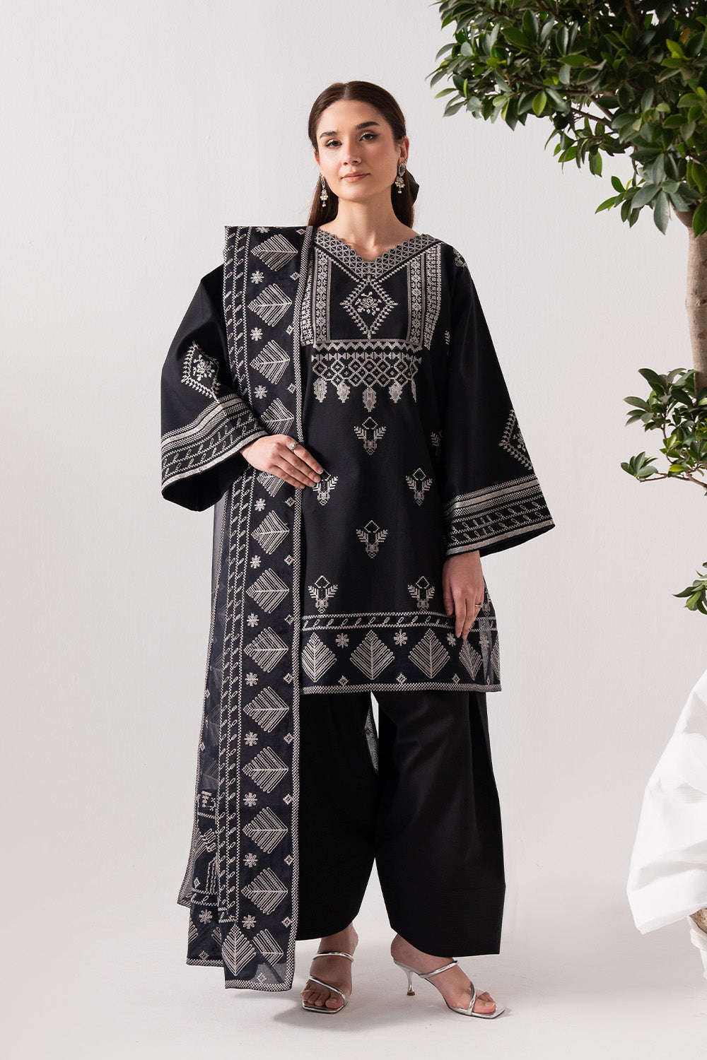 Maryum N Maria | Zuhur 25 | KAIROS - by - Libasekhas UK - Registered Vendor of : Maryum N Maria - 100% Original Designer Dresss