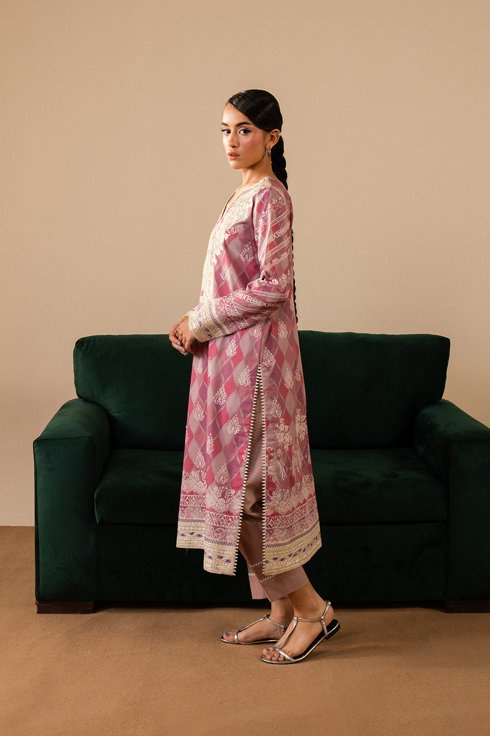 Maryum N Maria | Floren Lawn |  LUNA - by - Libasekhas UK - Registered Vendor of : Maryum N Maria - 100% Original Designer Dresss