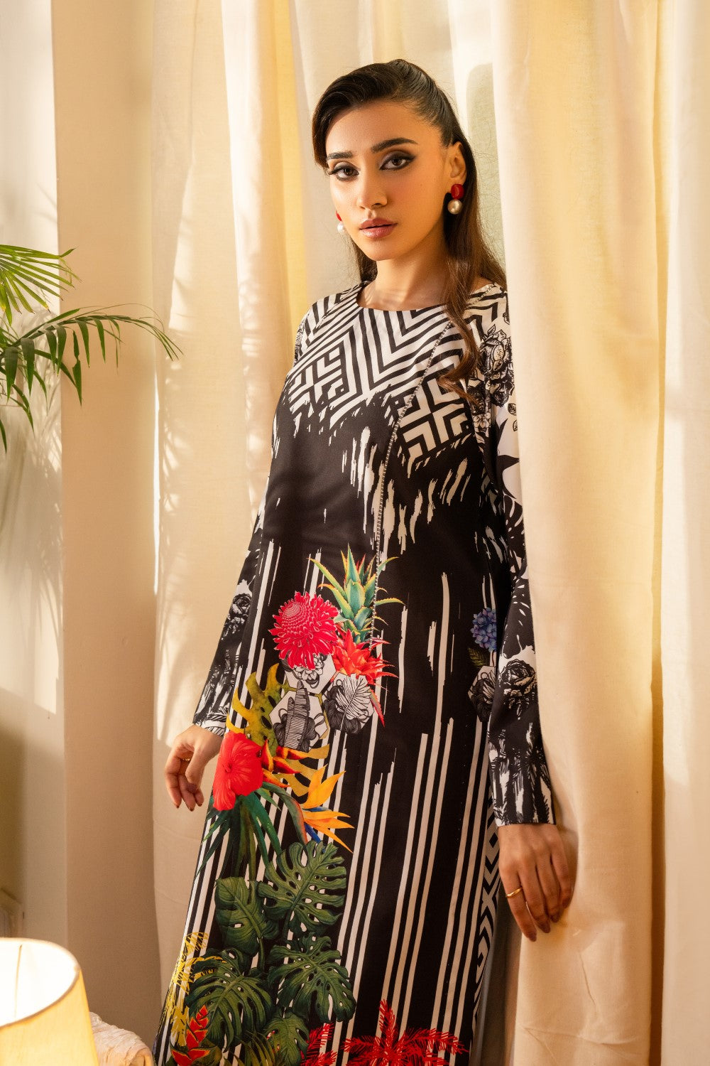 Maryum N Maria | Aurora Collection | AMOR - MS50508 - by - Libasekhas UK - Registered Vendor of : Maryum N Maria - 100% Original Designer Dresss