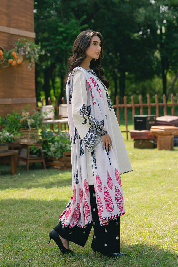 Maryum N Maria | Cosy Crew Winter Pret 25 | GULNOOR - MSS5760 - by Libasekhas UK - Registered Vendor of : Maryum N Maria - 100% Original Designer Dress