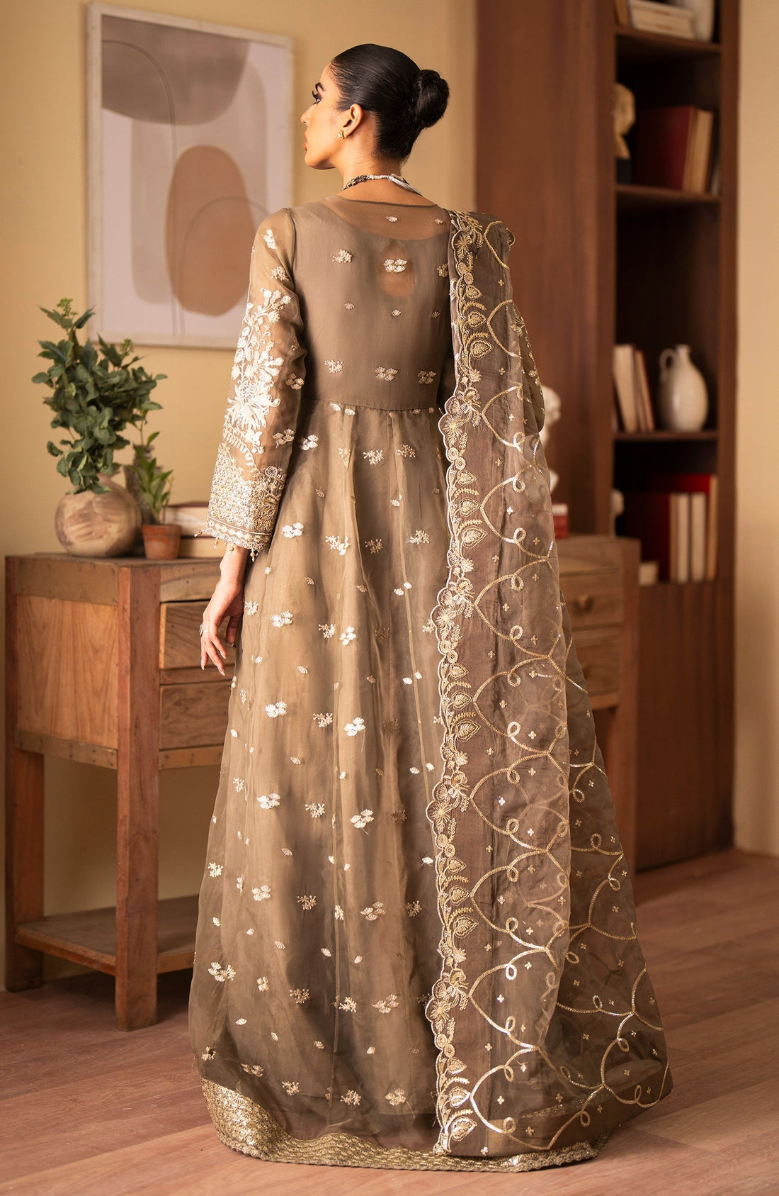Emaan Adeel | Romansiyyah Luxury Formals 24 | Yesra - by - Libasekhas UK - Registered Vendor of : Emaan Adeel - 100% Original Designer Dresss