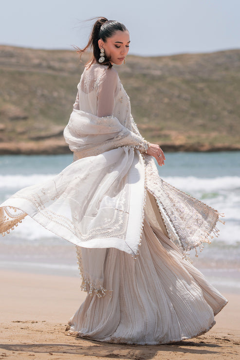 Emaan Adeel | Kamari Reveuse Wedding Formals | NOVA - by - Libasekhas UK - Registered Vendor of : Emaan Adeel - 100% Original Designer Dresss