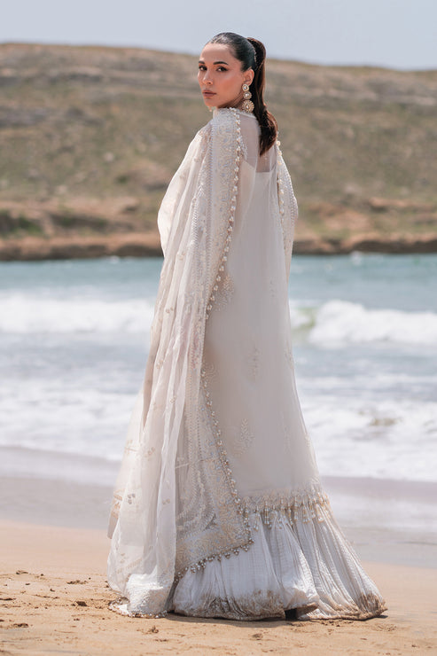 Emaan Adeel | Kamari Reveuse Wedding Formals | NOVA - by - Libasekhas UK - Registered Vendor of : Emaan Adeel - 100% Original Designer Dresss