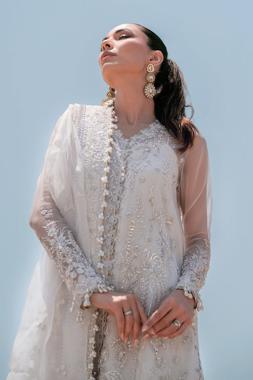 Emaan Adeel | Kamari Reveuse Wedding Formals | NOVA - by - Libasekhas UK - Registered Vendor of : Emaan Adeel - 100% Original Designer Dresss