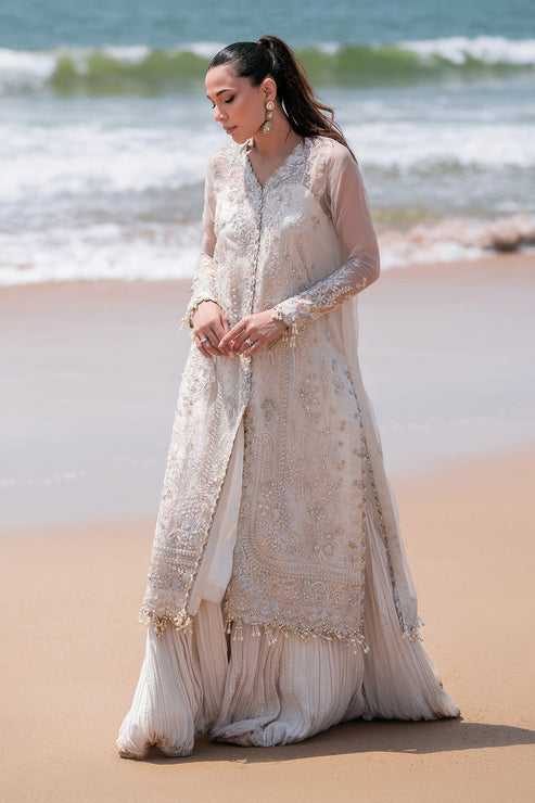Emaan Adeel | Kamari Reveuse Wedding Formals | NOVA - by - Libasekhas UK - Registered Vendor of : Emaan Adeel - 100% Original Designer Dresss