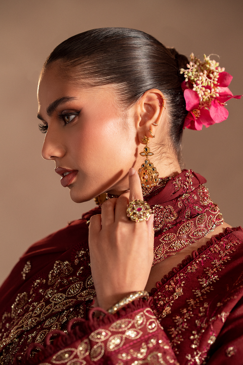Emaan Adeel | Selene Formals | ELYRA - by - Libasekhas UK - Registered Vendor of : Emaan Adeel - 100% Original Designer Dresss