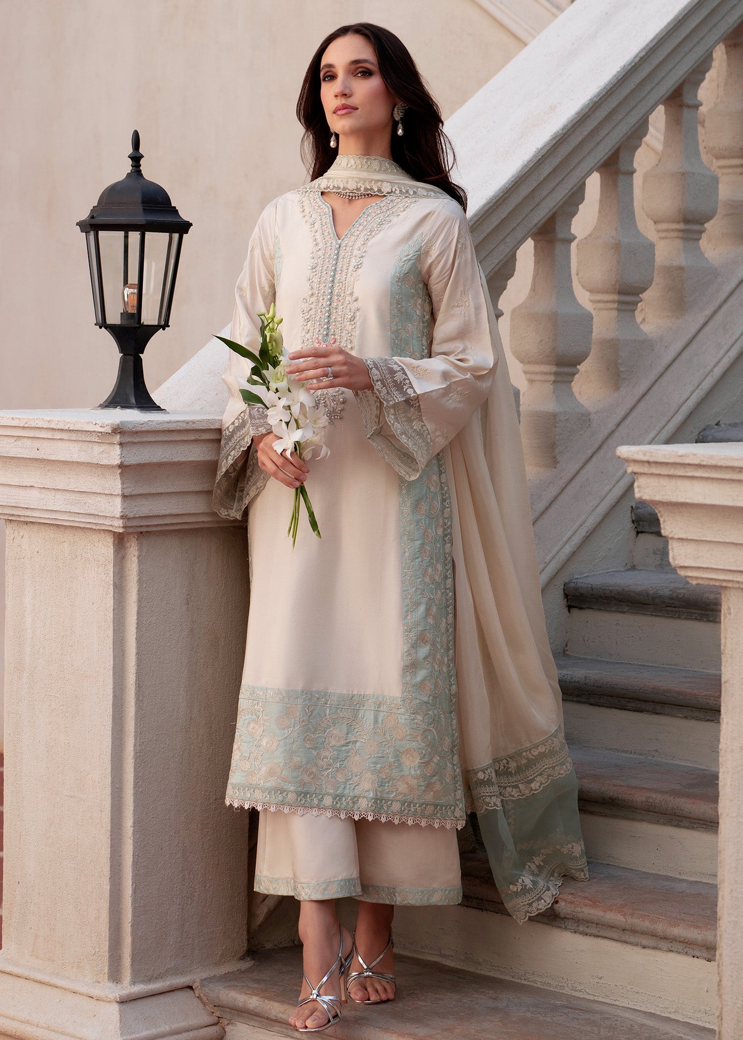 Mehak Yaqoob | Marvi Festives | Luna - by - Libasekhas UK - Registered Vendor of : Mehak Yaqoob - 100% Original Designer Dresss