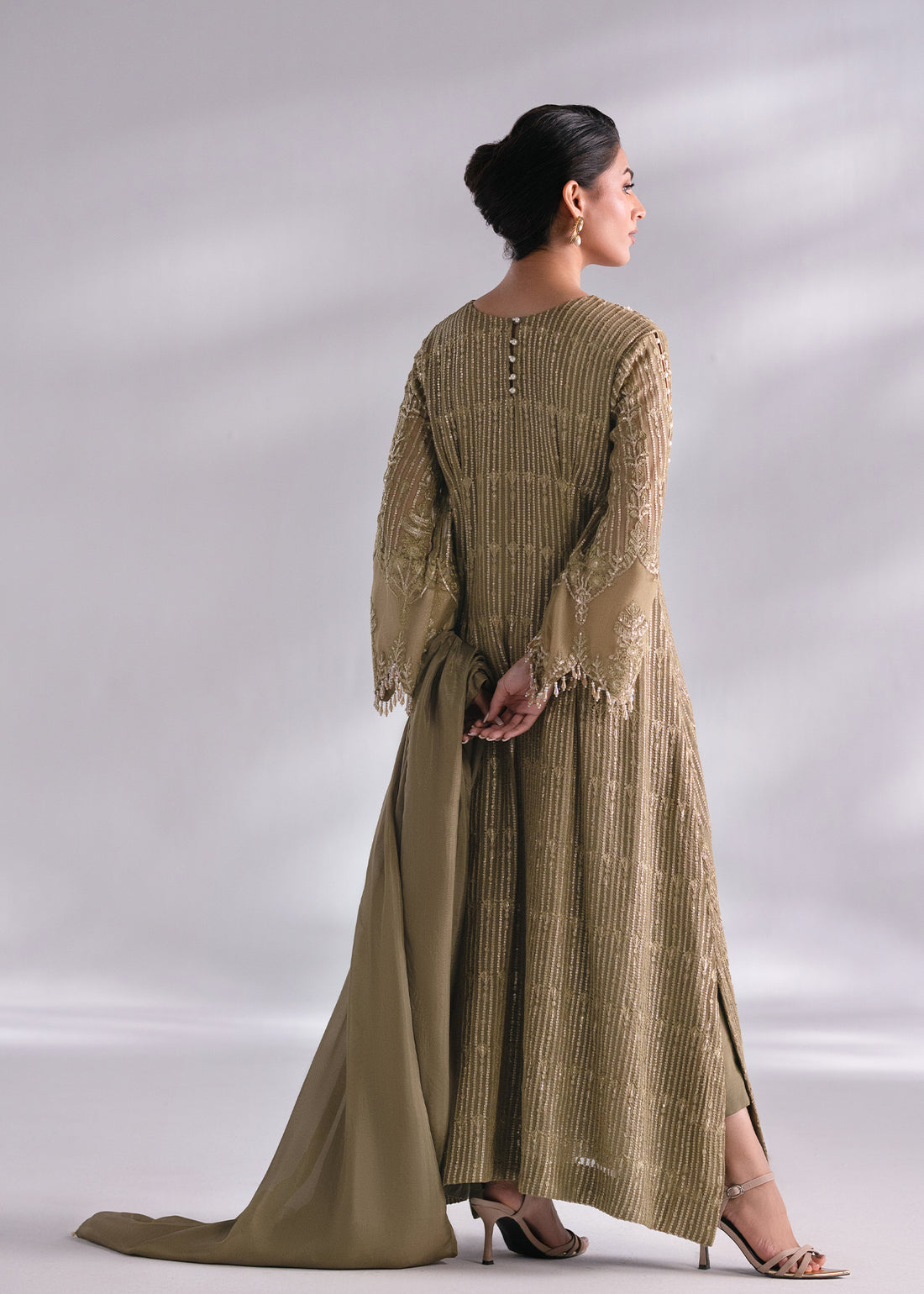 Mehak Yaqoob | Enchante The Luxe Edit | Peridot - by - Libasekhas UK - Registered Vendor of : Mehak Yaqoob - 100% Original Designer Dresss