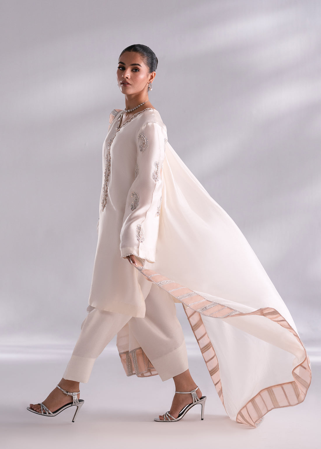 Mehak Yaqoob | Enchante The Luxe Edit | Opal - by - Libasekhas UK - Registered Vendor of : Mehak Yaqoob - 100% Original Designer Dresss