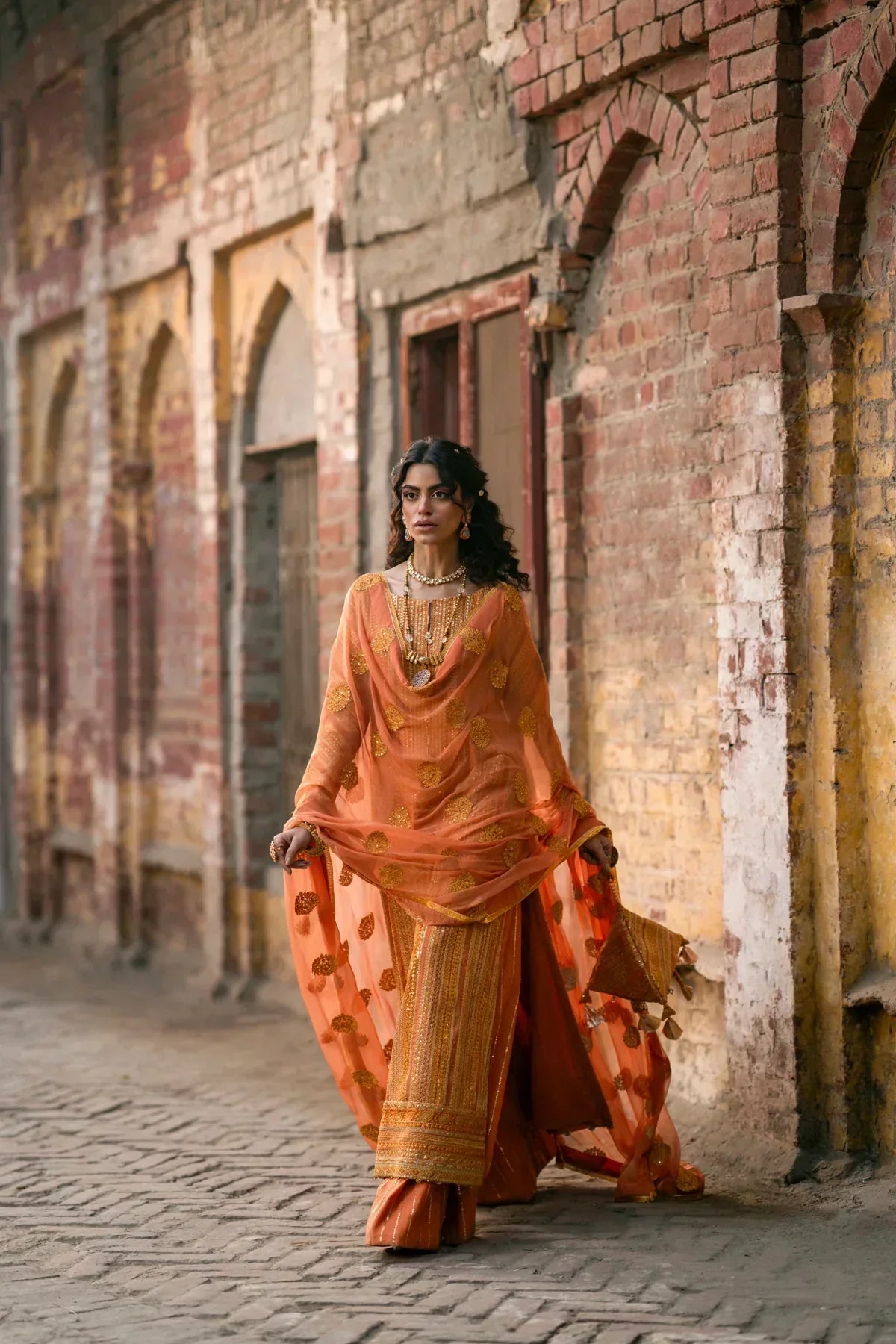 Erum Khan | Mannat Formals | Shamma - by - Libasekhas UK - Registered Vendor of : Erum Khan - 100% Original Designer Dresss