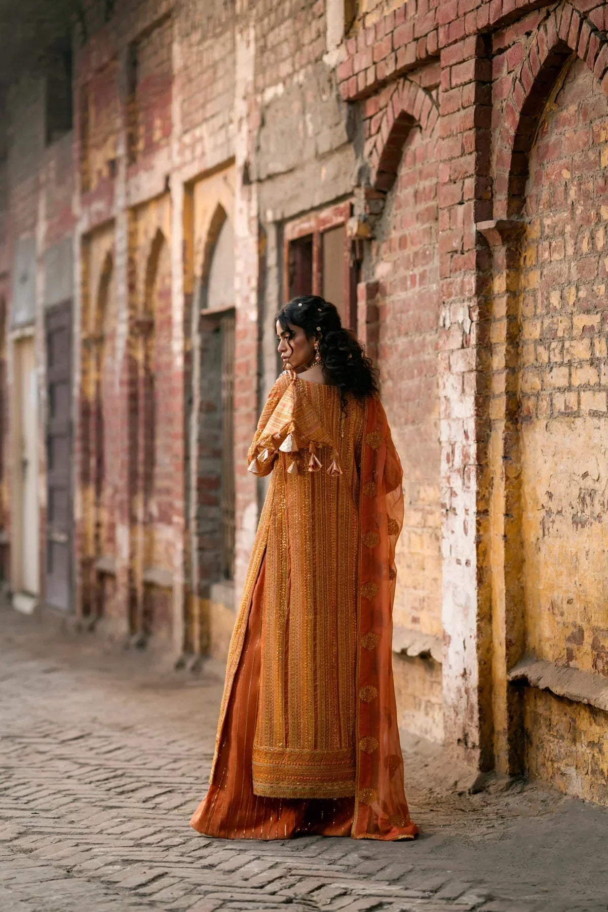 Erum Khan | Mannat Formals | Shamma - by - Libasekhas UK - Registered Vendor of : Erum Khan - 100% Original Designer Dresss