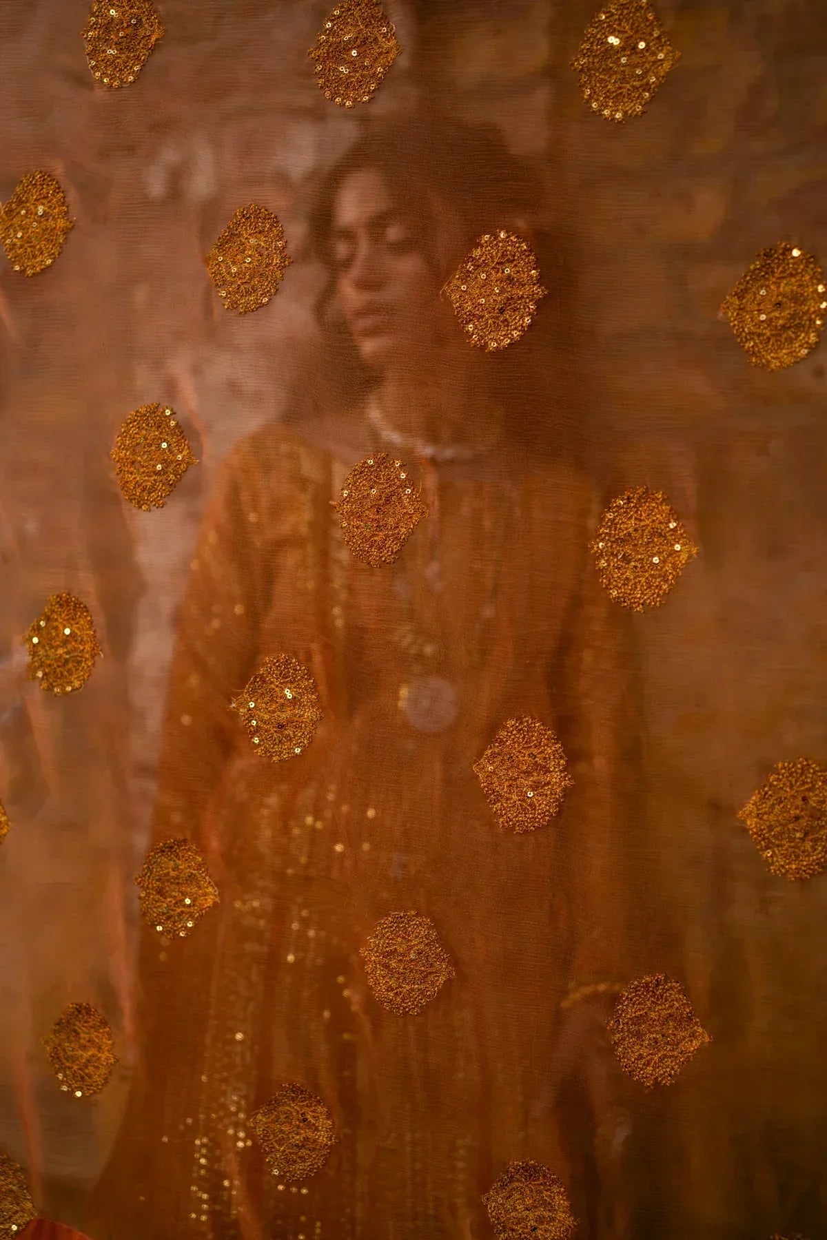 Erum Khan | Mannat Formals | Shamma - by - Libasekhas UK - Registered Vendor of : Erum Khan - 100% Original Designer Dresss