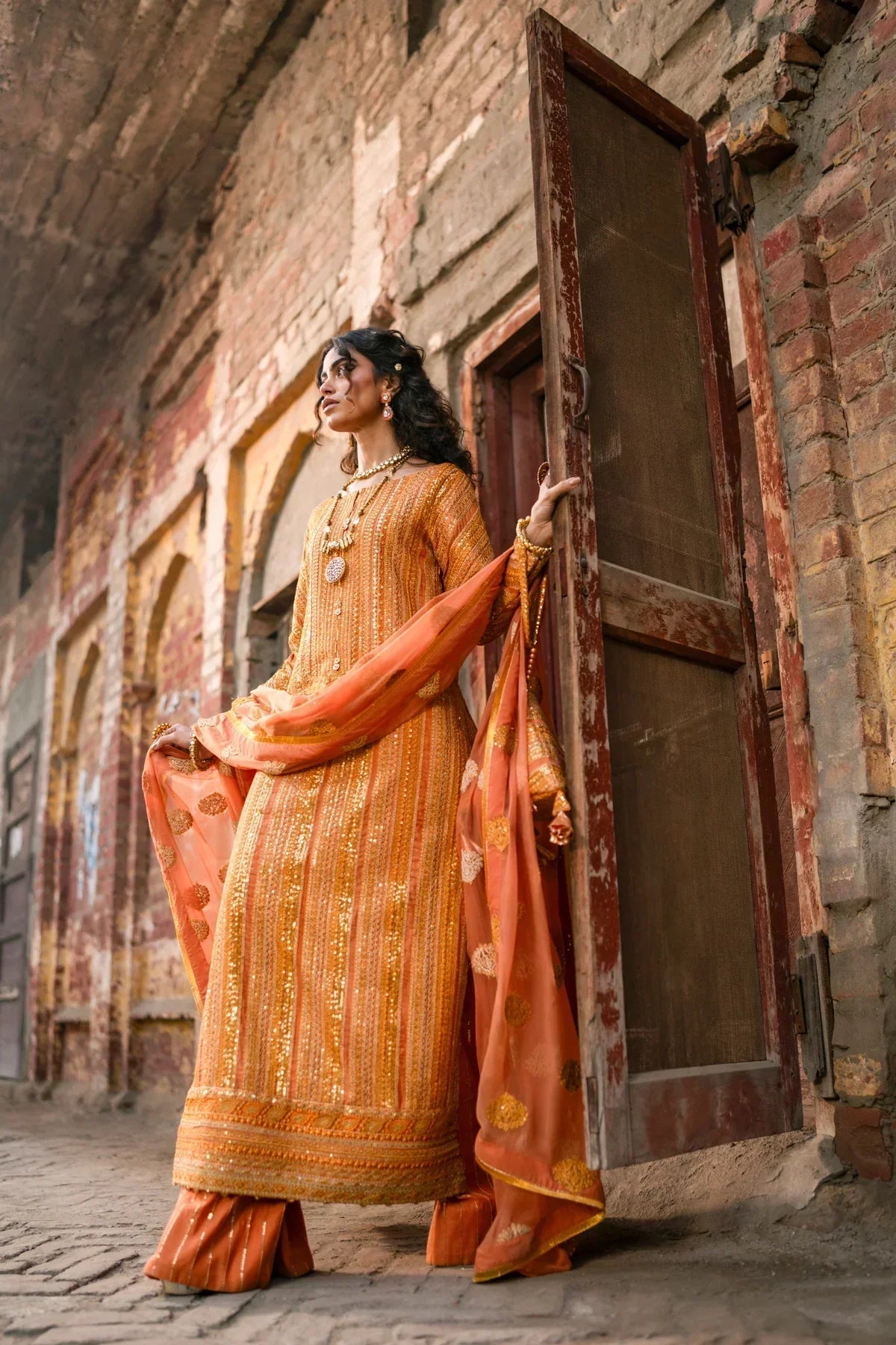 Erum Khan | Mannat Formals | Shamma - by - Libasekhas UK - Registered Vendor of : Erum Khan - 100% Original Designer Dresss