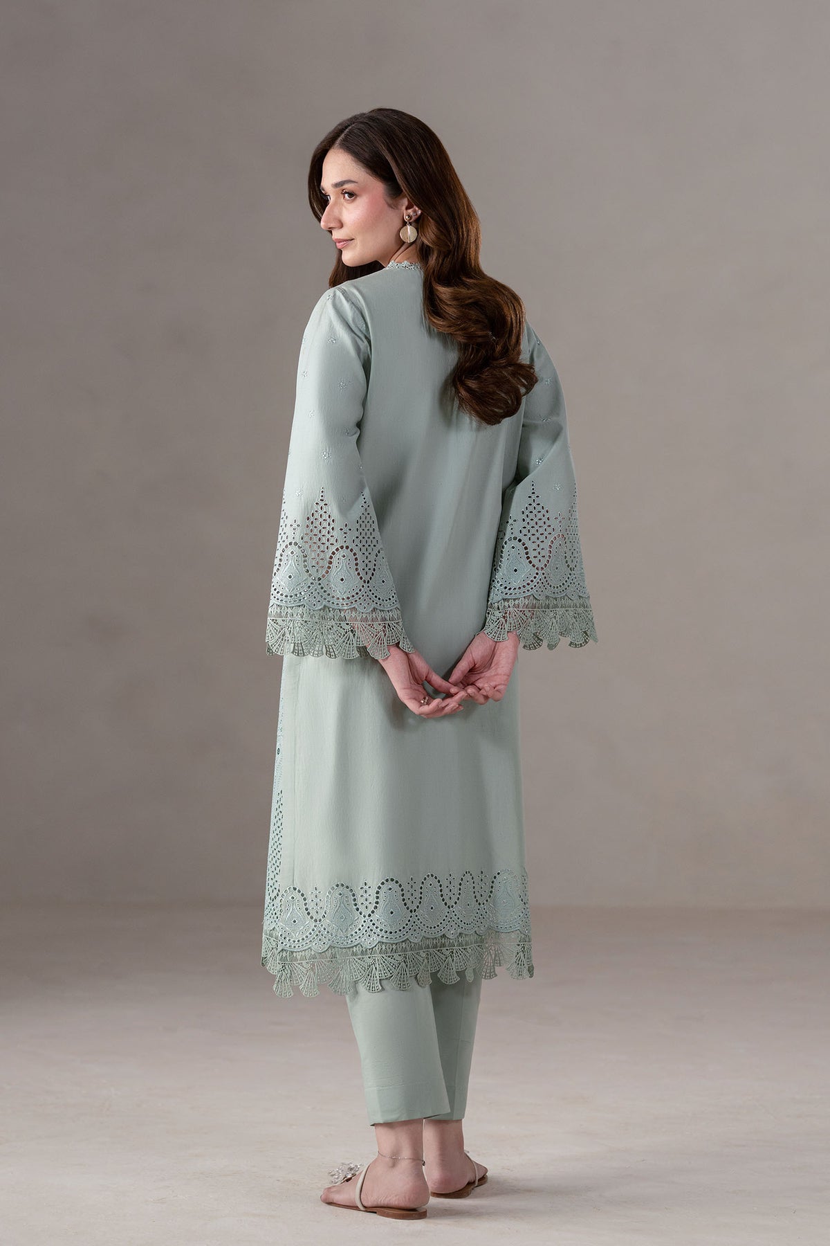 Akbar Aslam | Pret Lawn | Mireve - by - Libasekhas UK - Registered Vendor of : Akbar Aslam - 100% Original Designer Dresss