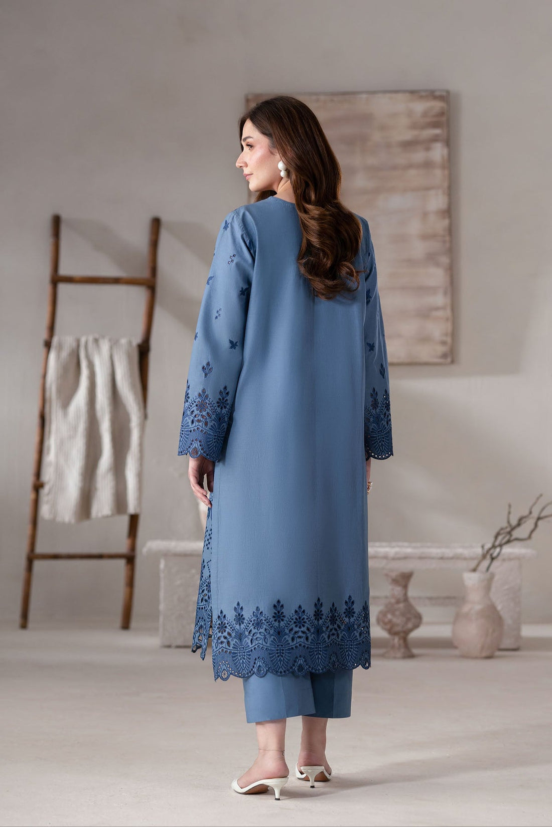Akbar Aslam | Pret Lawn | Aven - by - Libasekhas UK - Registered Vendor of : Akbar Aslam - 100% Original Designer Dresss