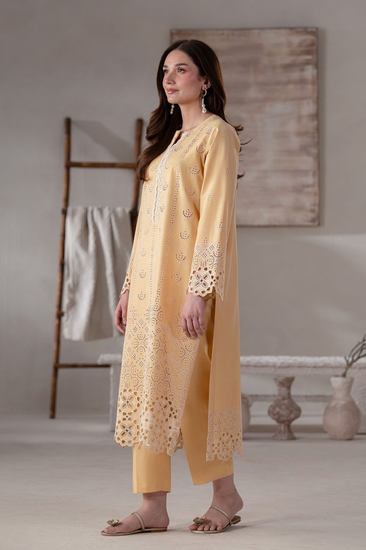 Akbar Aslam | Pret Lawn | Olen - by - Libasekhas UK - Registered Vendor of : Akbar Aslam - 100% Original Designer Dresss