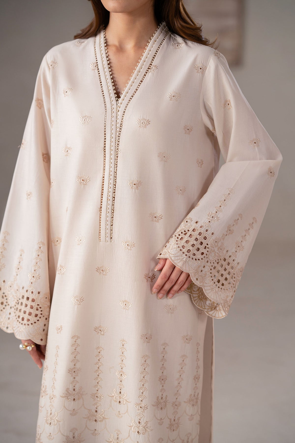 Akbar Aslam | Pret Lawn | Ivra - by - Libasekhas UK - Registered Vendor of : Akbar Aslam - 100% Original Designer Dresss