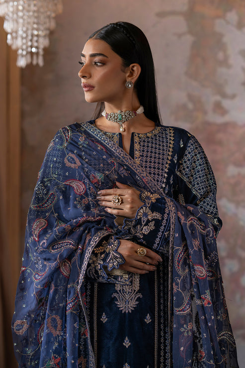 Emaan Adeel | Zarposh Velvet 25 | Roshni - by Libasekhas UK - Registered Vendor of : Emaan Adeel - 100% Original Designer Dress