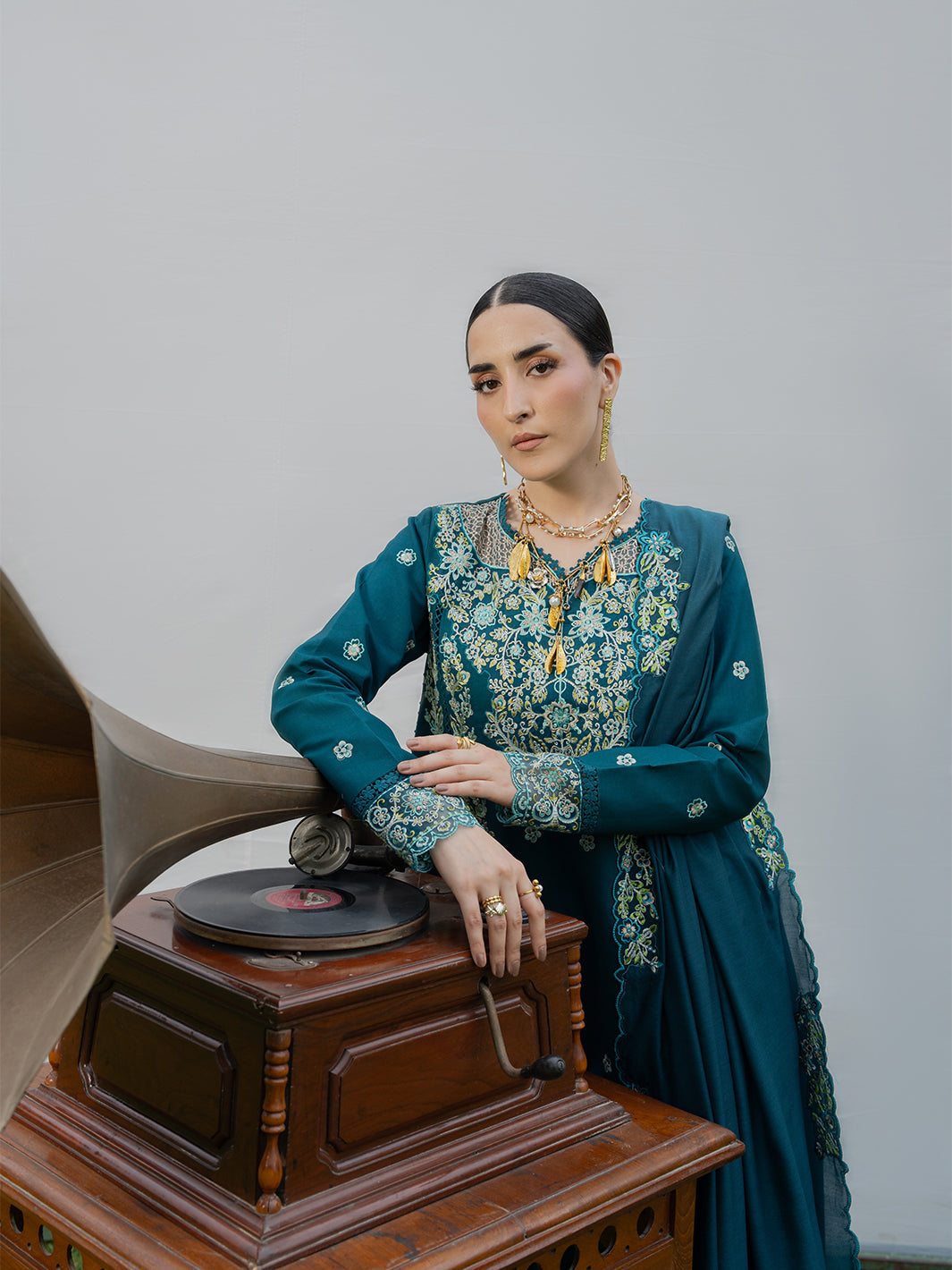 Mahnur | Amaya Lawn 26 | MU-08 - by Libasekhas UK - Registered Vendor of : Mahnur - 100% Original Designer Dress