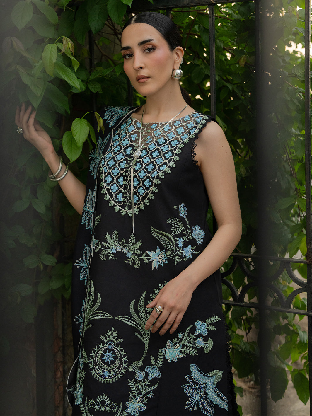 Mahnur | Amaya Lawn 26 | MU-11 - by Libasekhas UK - Registered Vendor of : Mahnur - 100% Original Designer Dress